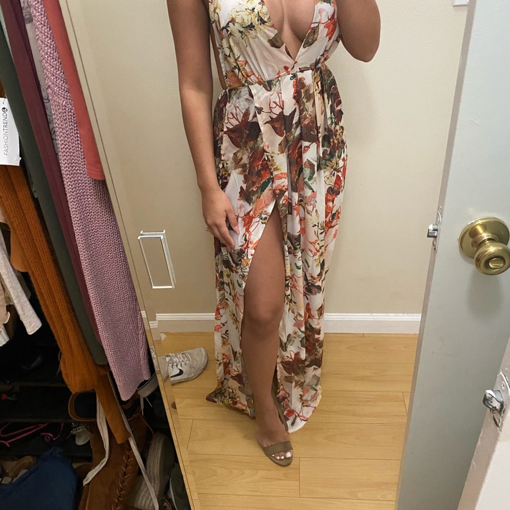 Maxi dress - Picture 2 of 4